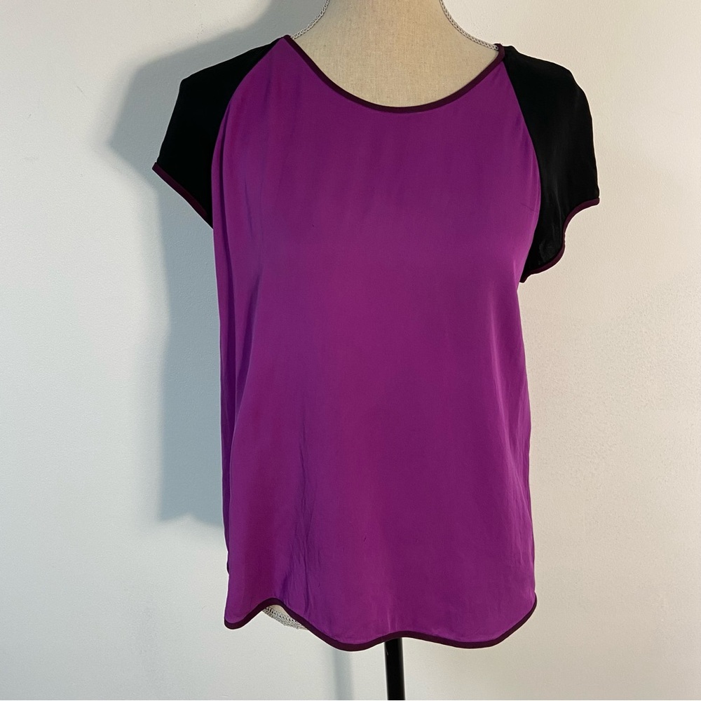 Diane Von Furstenberg Women’s Top Silk Blend Short Sleeve Size Medium Designer - Picture 4 of 12